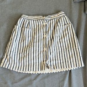 Oak and fort stripped mini button skirt size S